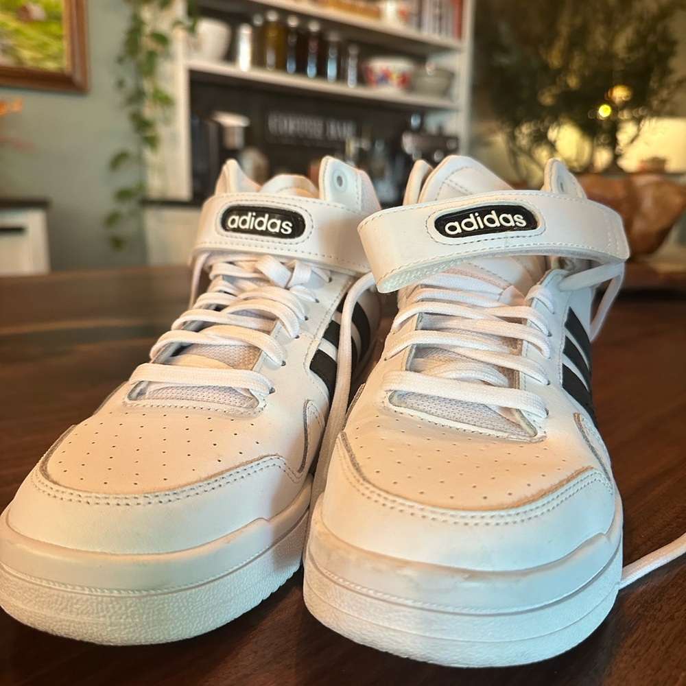 adidas Originals Women's Forum Low Sneaker